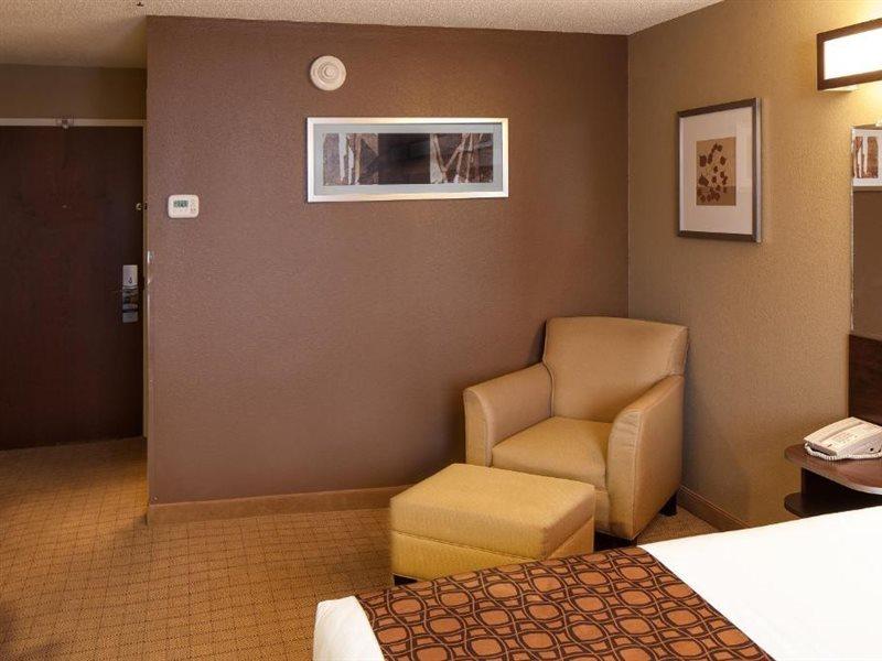 Microtel Inn & Suites By Wyndham St Clairsville - Wheeling St. Clairsville Exterior foto